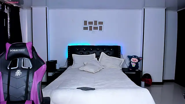 Meghan_As's cam snapshot