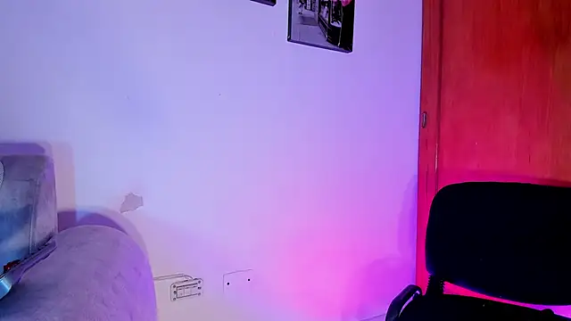 Jenn_W's cam snapshot