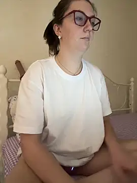 BeatriceTender live sex cam