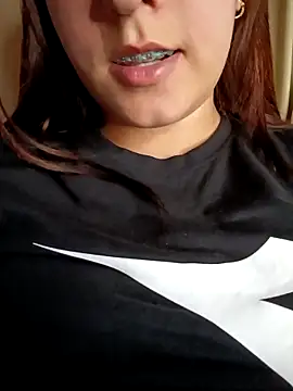 Mysticdoll69_ live sex cam