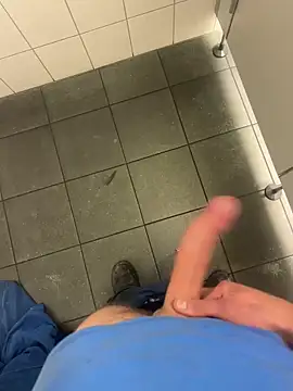 lukasDickpic12 live sex cam