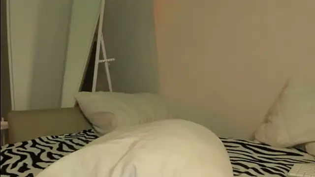 angleAndy live sex cam