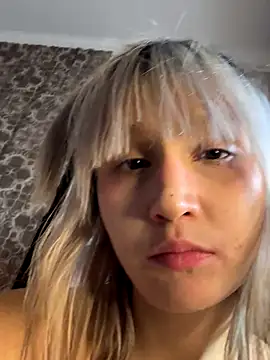 bigbabykiki live sex cam