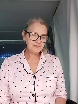 irinamaux live sex cam