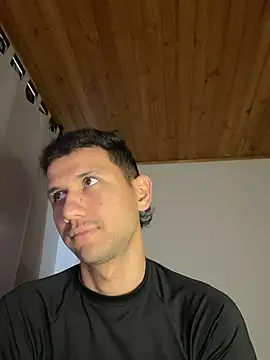 Michaell_Spinelly's cam snapshot