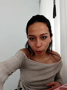 LuluuBerry live sex cam