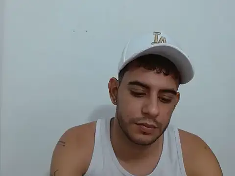 pinky_7's cam snapshot