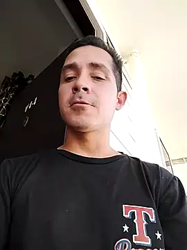 Logan_hetero1's cam snapshot