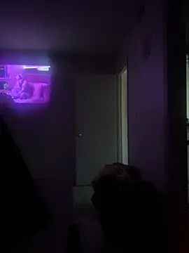 XxMidnightEssencexX live sex cam