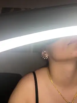 Teengirlmiaa live sex cam