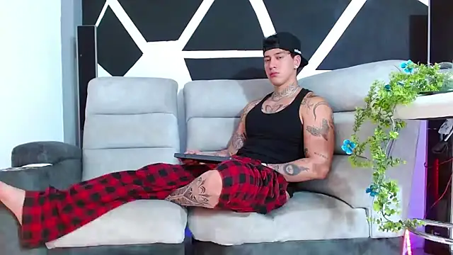 JUSTIN_FULLER1 live sex cam