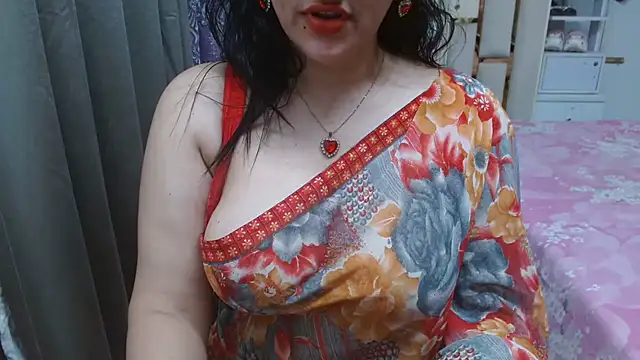 Lovelywife786 live sex cam