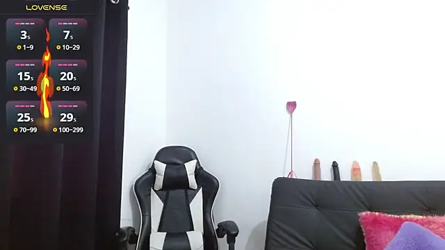 Kiara-Rider live sex cam