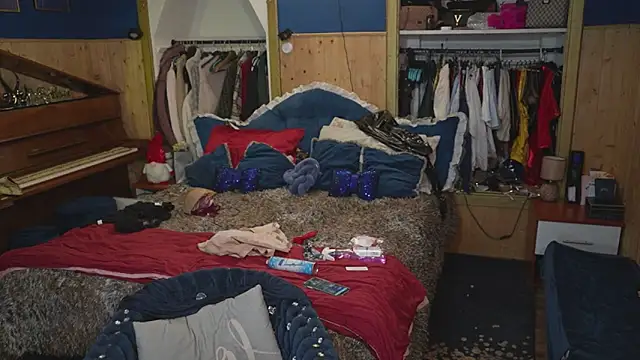 VanessaDoyle live sex cam