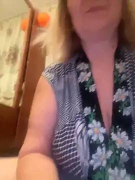 Irina2909@xh live sex cam