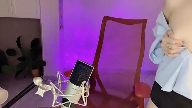 Daisy-77 live sex cam