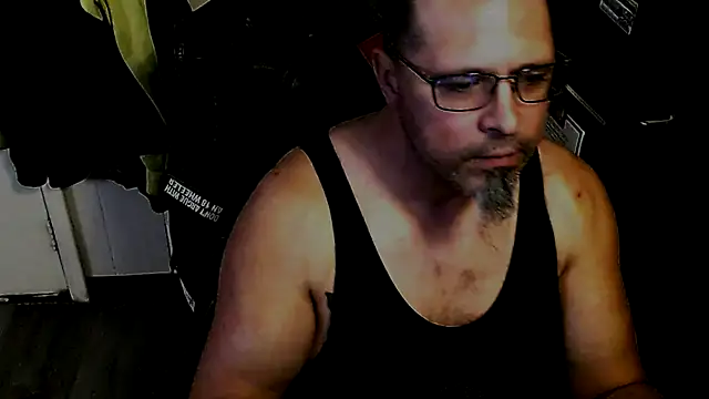 KrazyLegz live sex cam