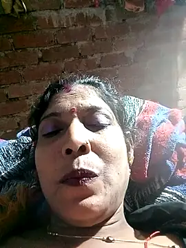 Savita992 live sex cam