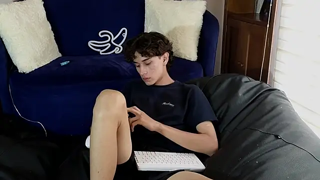 Derekswan live sex cam