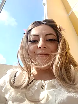 madelaine- live sex cam