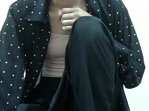 Anu_tiny live sex cam