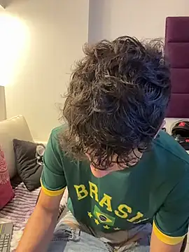 AdrianRinaldi live sex cam