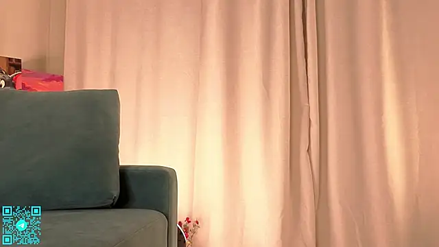 chloemilka live sex cam