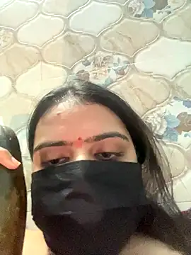 lusty_kaira live sex cam