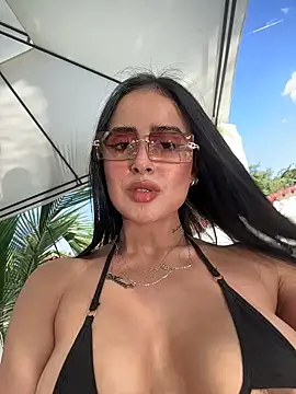 Alexandra_duque live sex cam
