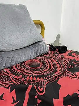 yazin19 live sex cam