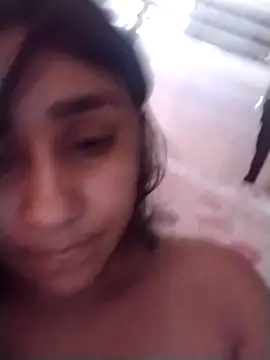 srtsara live sex cam