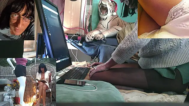 SissiDomination live sex cam