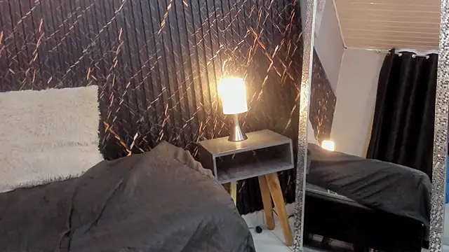 clara_heat live sex cam