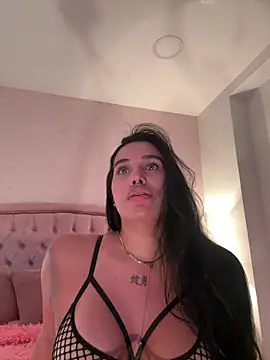 Bella__Wood live sex cam
