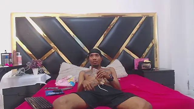 Caroyandy3's cam snapshot