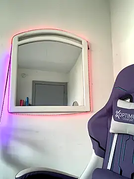 La-Gatiita-trans live sex cam