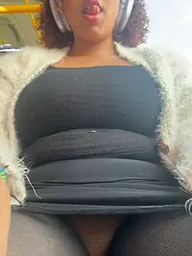 lauraltt live sex cam