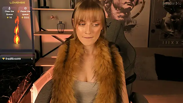 KiraMontoya live sex cam