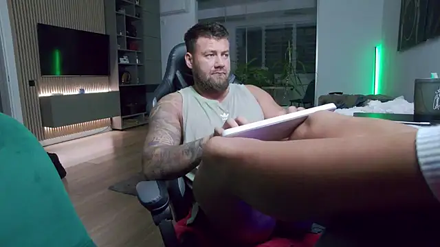 UbbeViking live sex cam