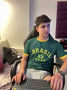 AdrianRinaldi live sex cam