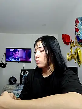 hot-shaved-baby's cam snapshot