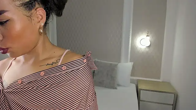 valkiria25_'s cam snapshot