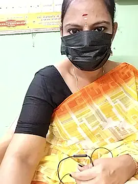 Queen-Neha's cam snapshot