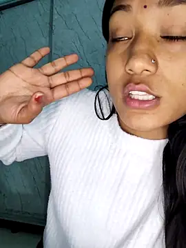 Nisha_ji18 live sex cam