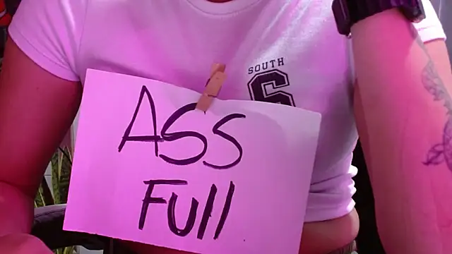 SLUT_MESSY_DIRTY's cam snapshot