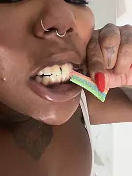 Goddess_Nafeesha's cam snapshot