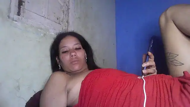 thasmyni's cam snapshot