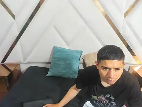 Pleasuresex1's cam snapshot