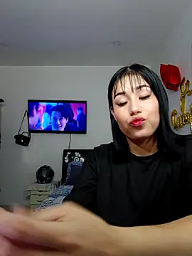 hot-shaved-baby's cam snapshot