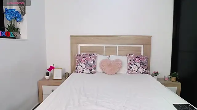 AylinRoss's cam snapshot